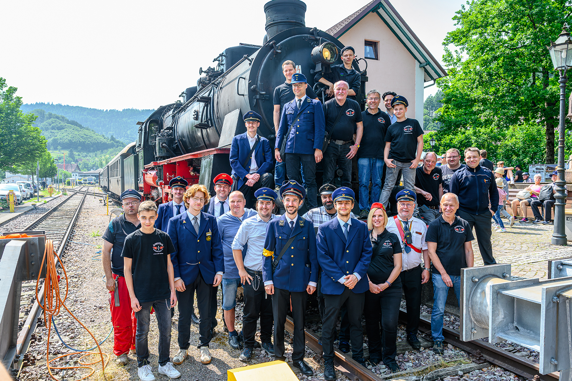 Rund 1500 glückliche Fahrgäste beim Pfingstdampf am Mühlentag / der nächste Fahrtag steht schon vor der Tür!